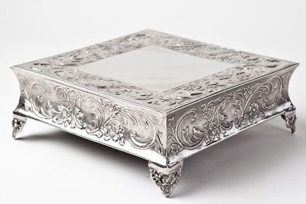 Vintage Square Cake stand - Silver - <p style='text-align: center;'>R 100</p>